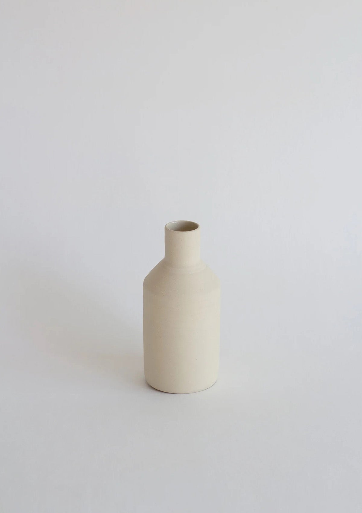 STONEWARE VASE / NATURAL